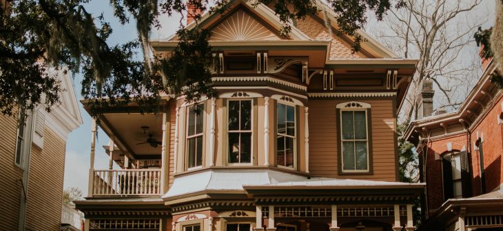 windows in a historic home in jacksonville